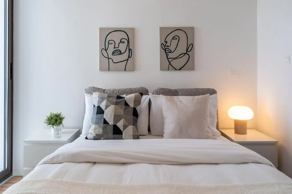 Stars 1-Bedroom Apartment In Larnaca